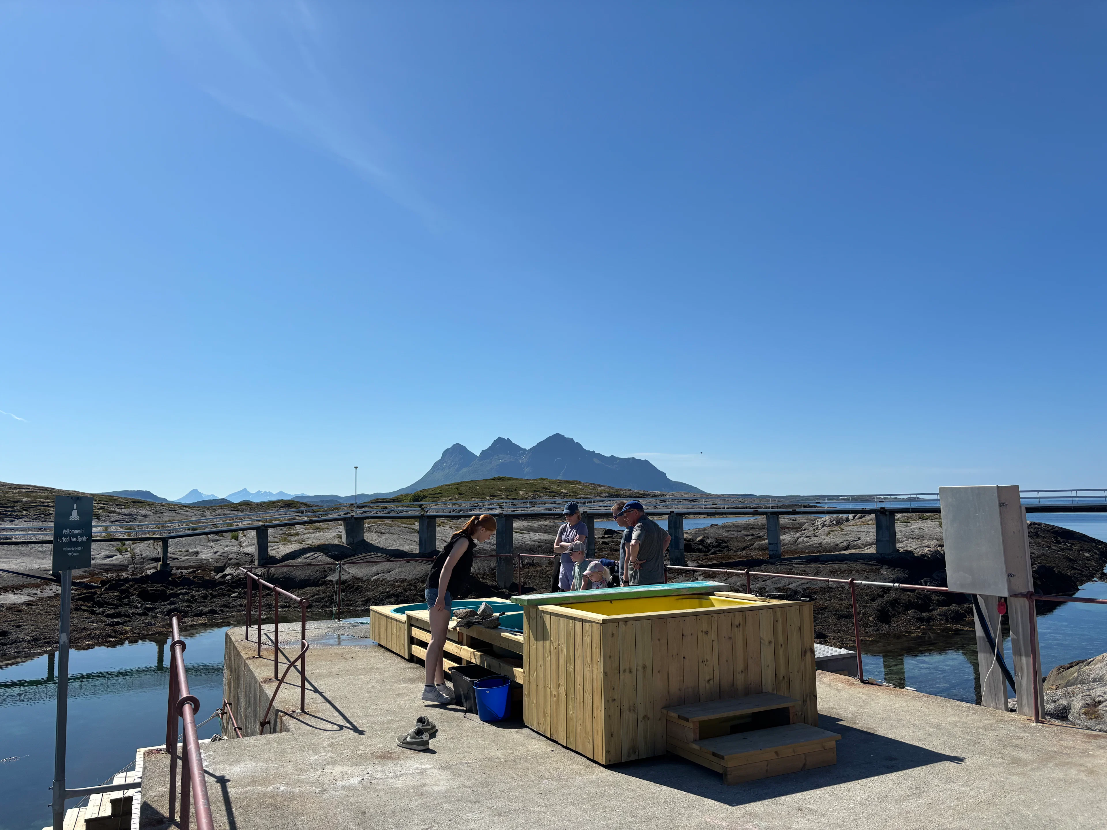 Führung durch das Pier-Aquarium am Tranøy-Leuchtturm