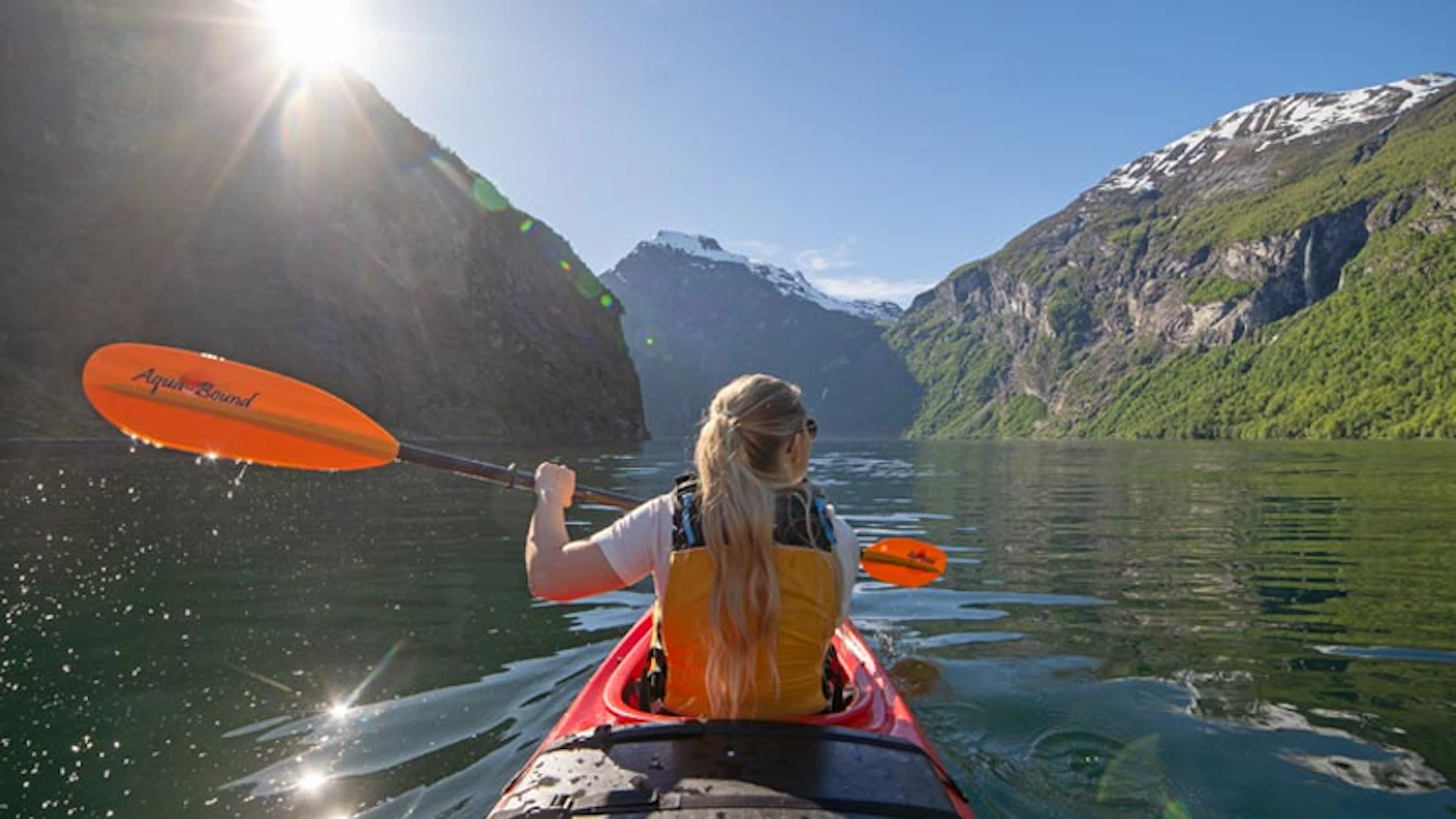 2,5 Stunden geführte Fjord-Kajaktour in Geiranger