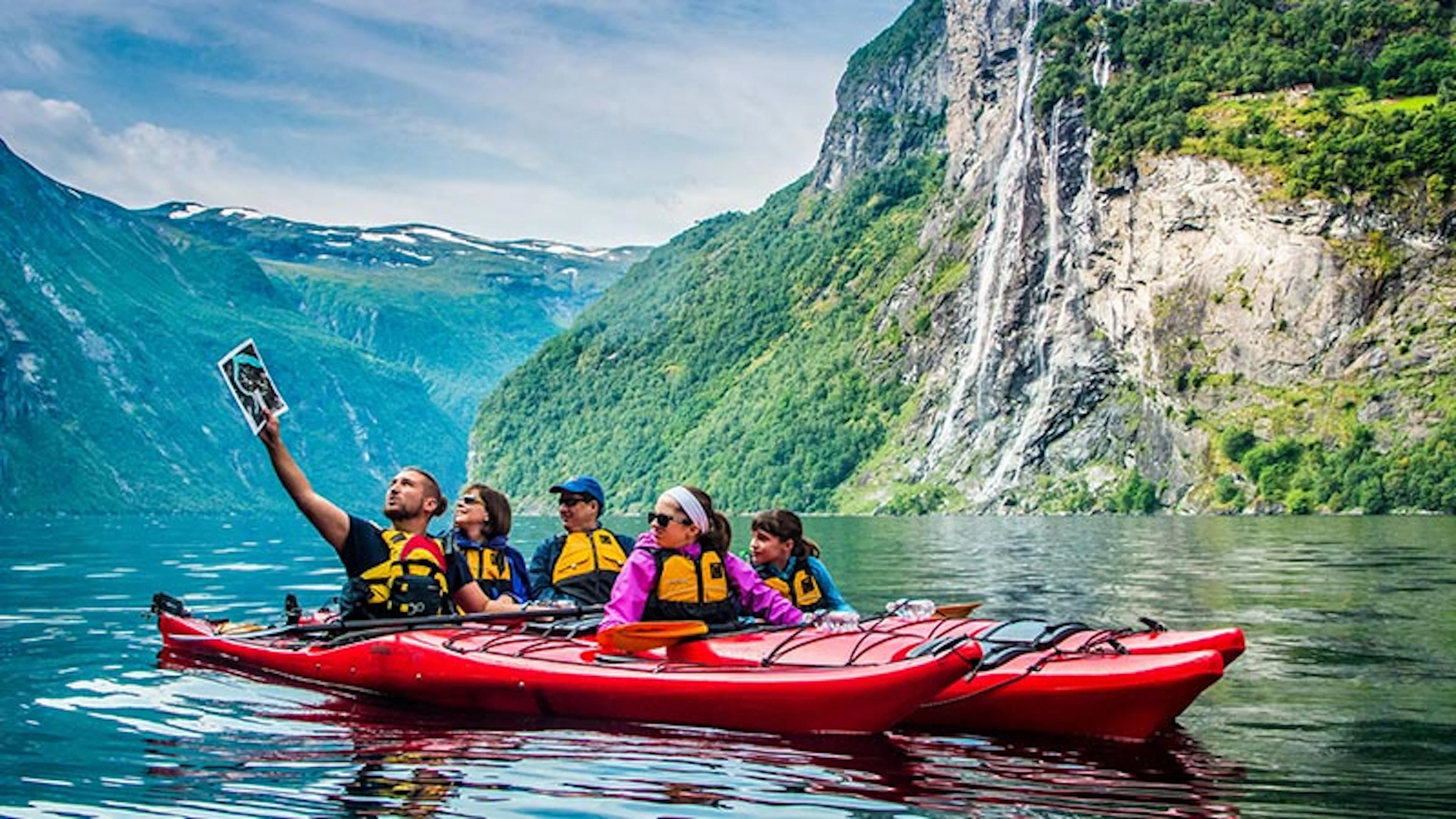 4 Stunden geführte Kajaktour - Die Sieben Schwestern in Geiranger