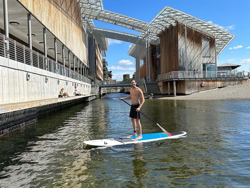 SUP foran Astrup Fearnley-museet