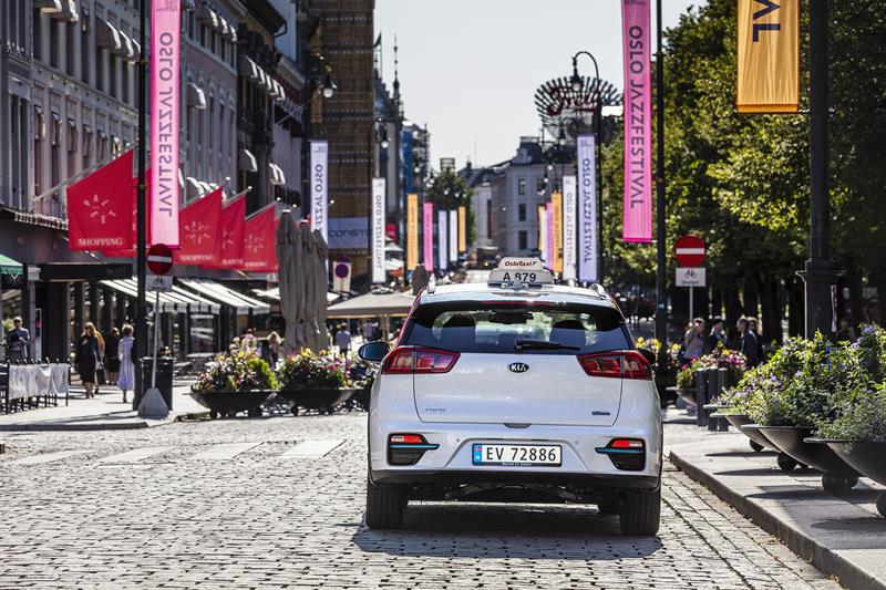 taxi fra Oslo Taxi på Karl Johans gate