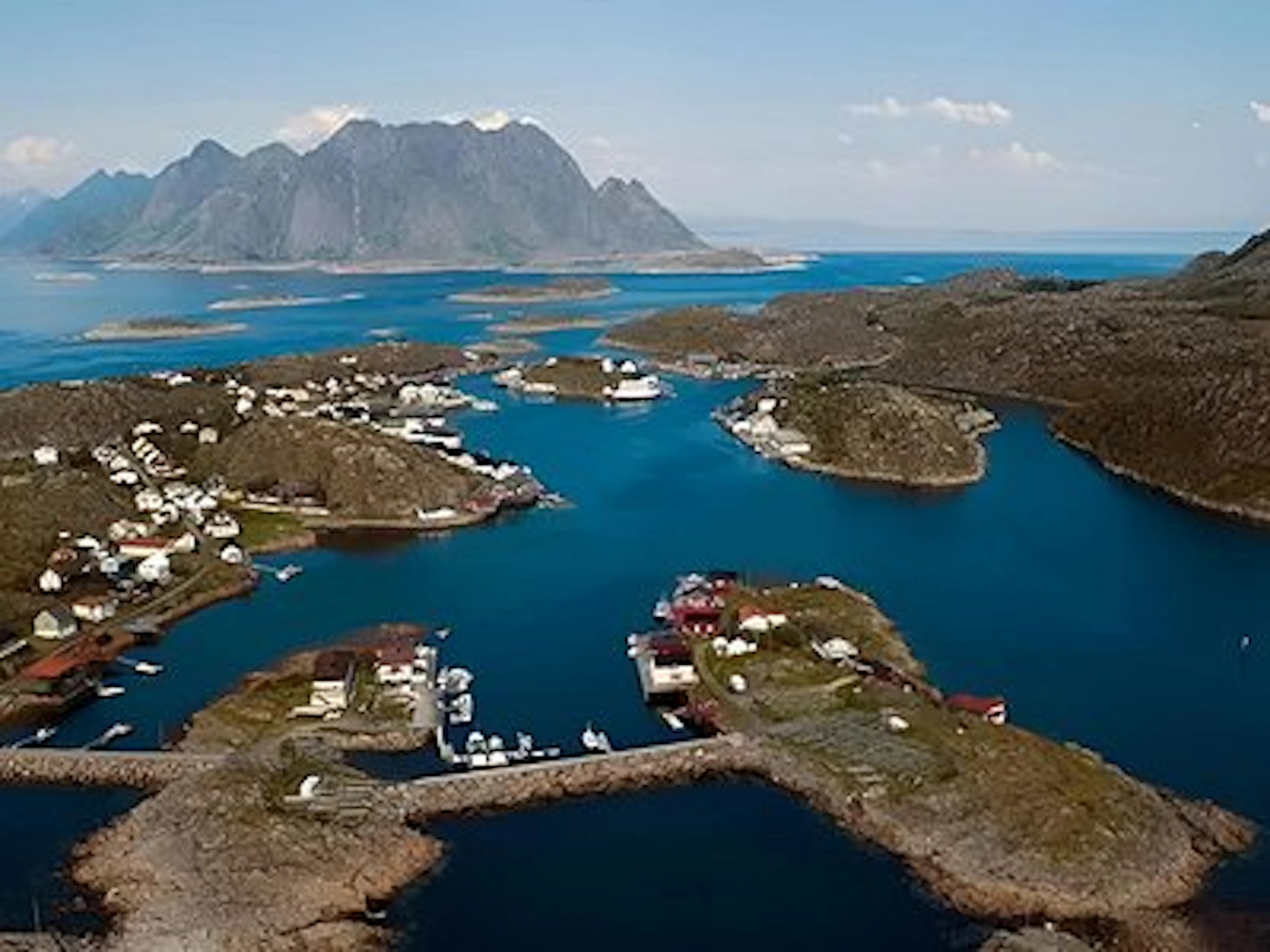 Inselhopping, versteckte Inseln der Lofoten und Küstendörfer