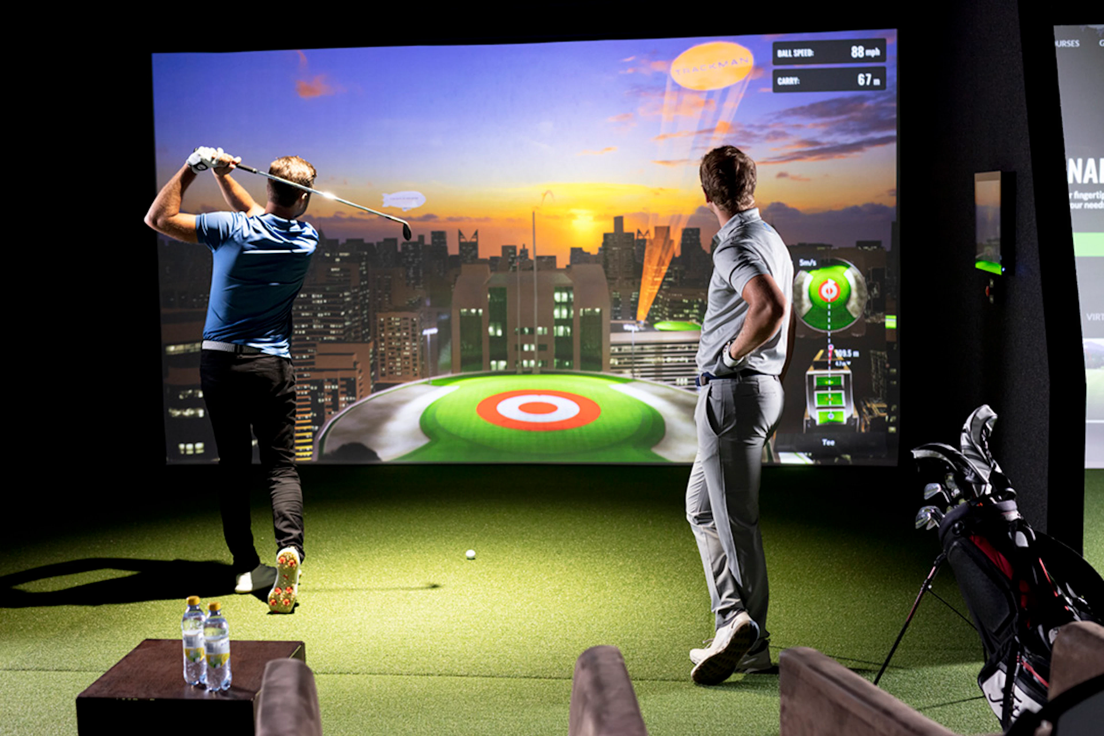 Fornebu indoor Golf